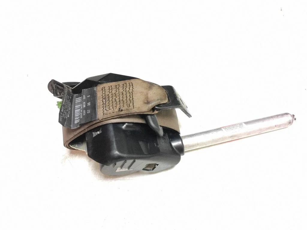 Middle seatbelt (rear) – Volvo V70 (2005-2008)