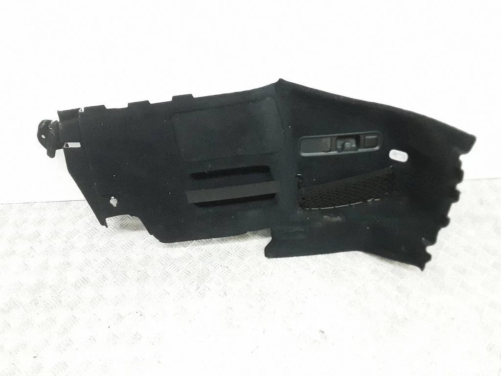 Trunk/boot lower side trim panel – rear right