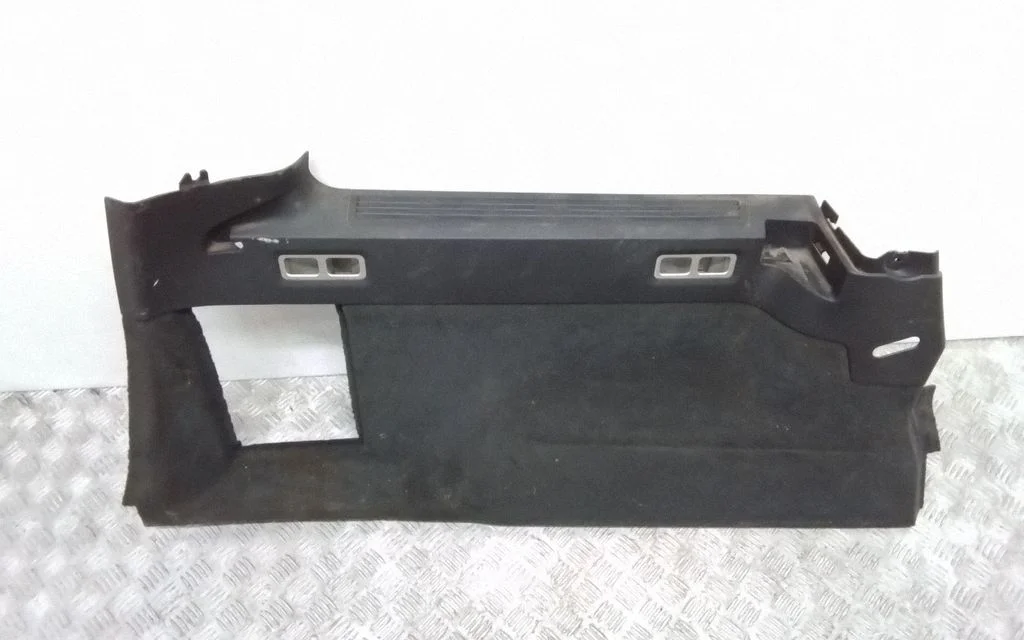 Trunk/boot lower side trim panel 39882885