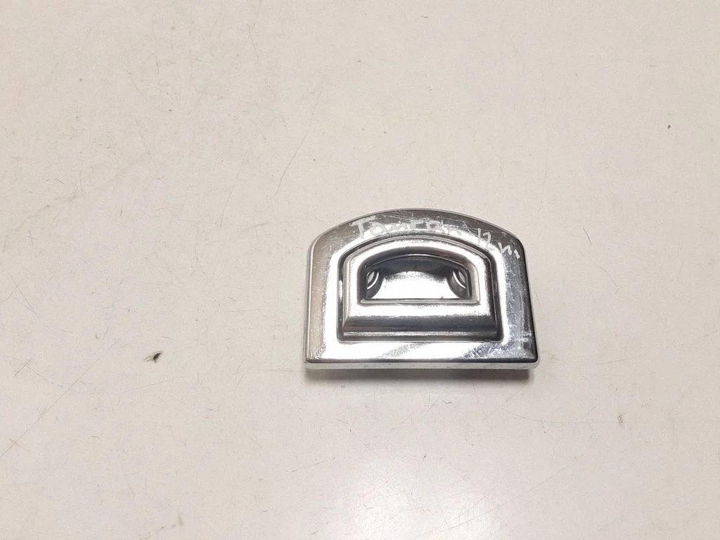 Kinnituskonks / -aas – Audi A8 S8 D4 4H (2010-2016)