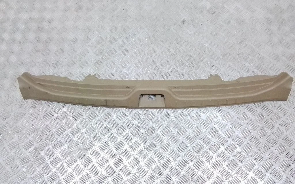 Trunk/boot sill cover protection – Volvo XC60 (2009-2013)