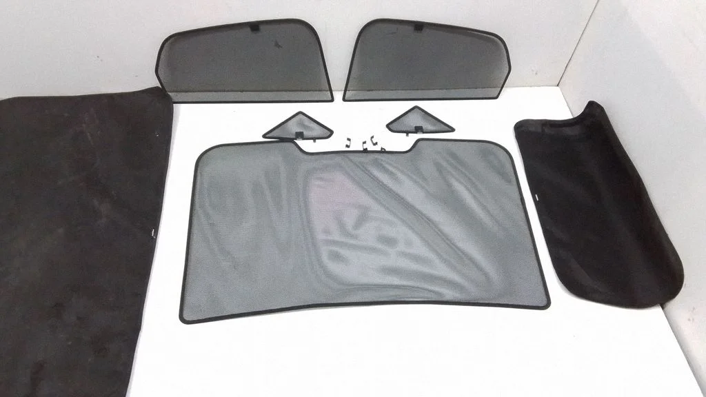 Trunk/boot cargo luggage net – Volvo C70 (2006-2010)