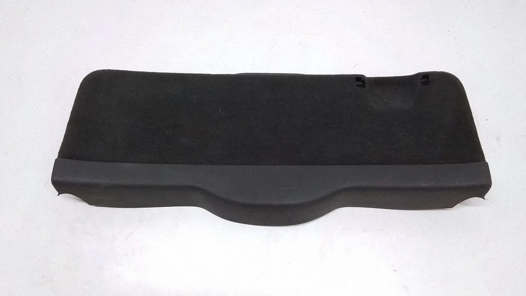 Tailgate/boot lid cover trim – Volvo V50 (2004-2007)