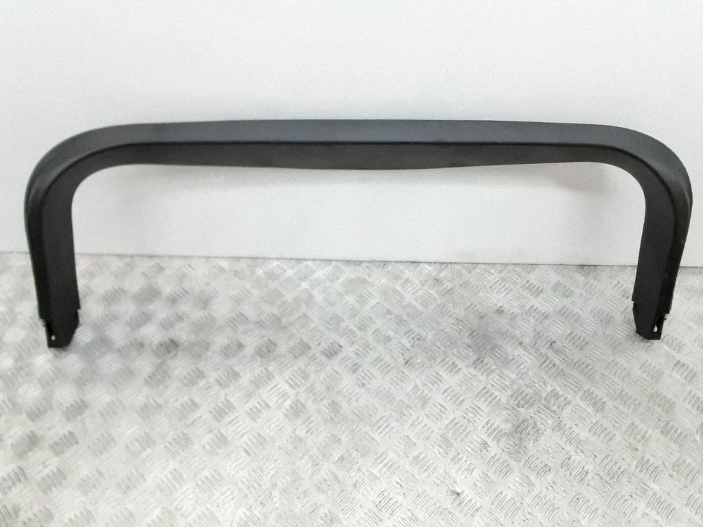 Tailgate/trunk upper cover trim – Dodge Durango III (2010-)