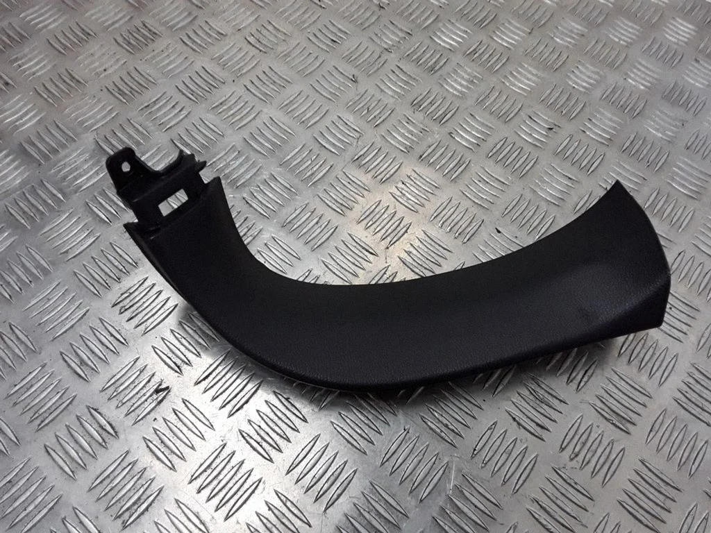 Tailgate/trunk side cover trim – KIA Carens III (2013-2019)
