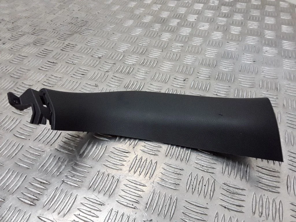 Tailgate/trunk side cover trim – KIA Carens III (2013-2019)