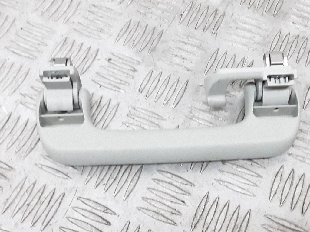 Rear interior roof grab handle 8R0857607H