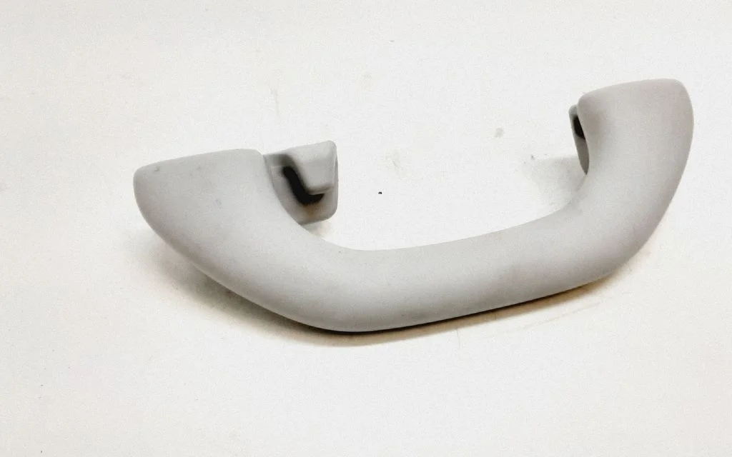 Rear interior roof grab handle 6Y857607