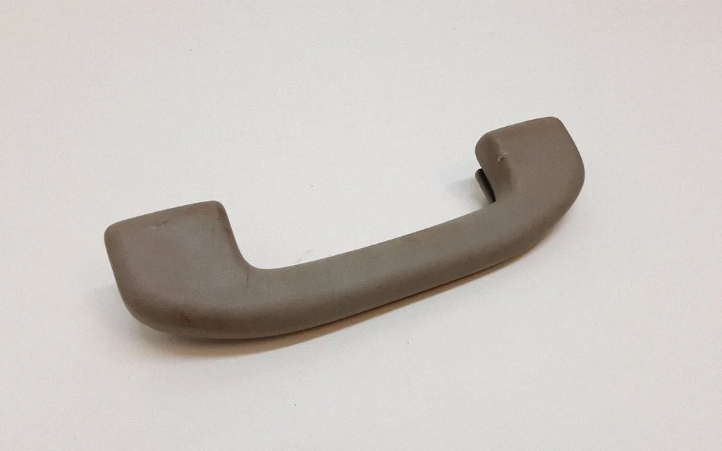 Front interior roof grab handle