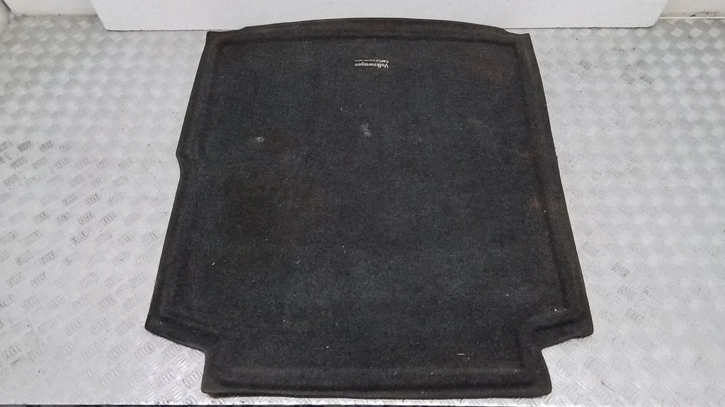 Trunk/boot mat liner 561061166