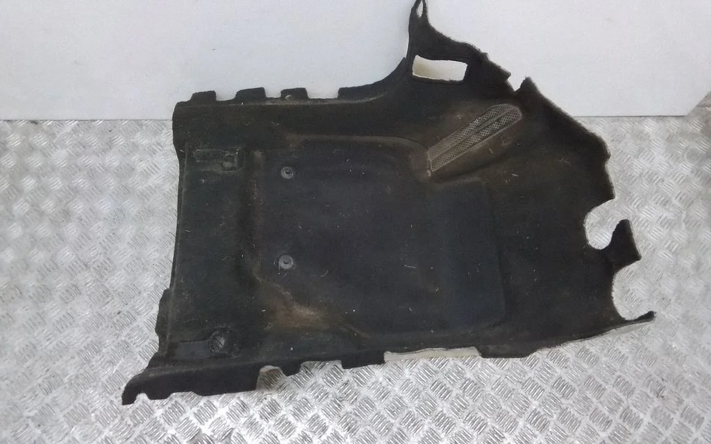 Front floor carpet liner – front left