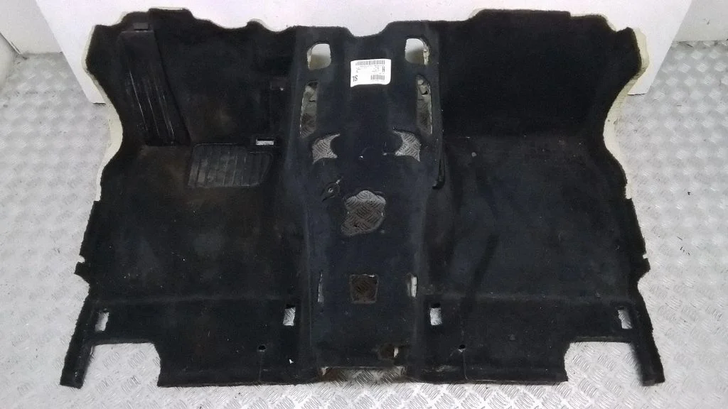 Front floor carpet liner 7217846