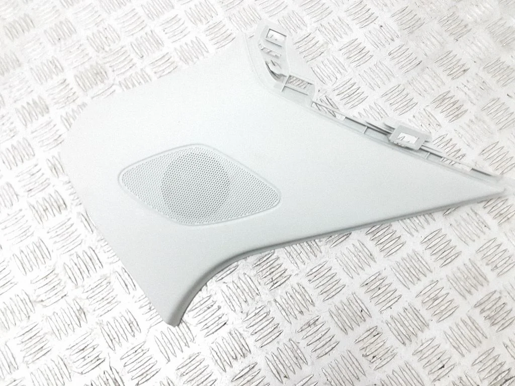 (D)pillar trim (top) 8U0867245