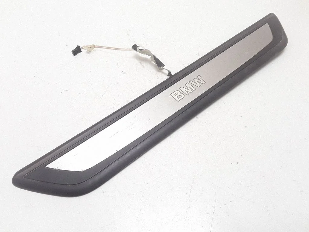 Side skirt rear trim 7181011