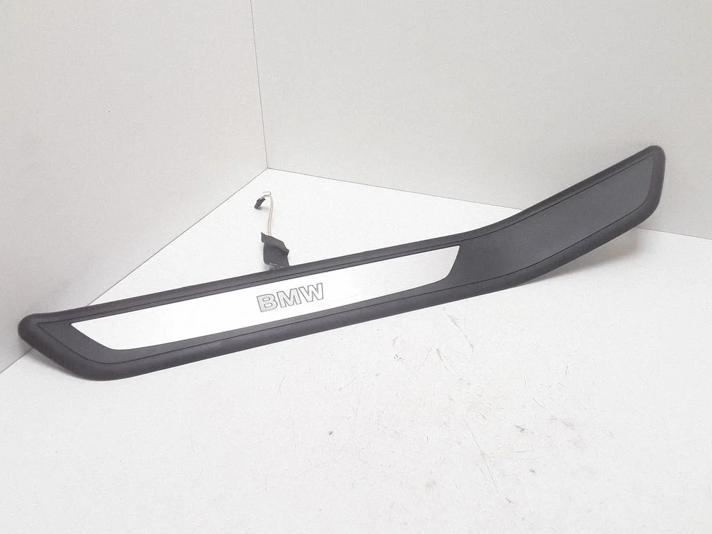 Side skirt rear trim 7190961