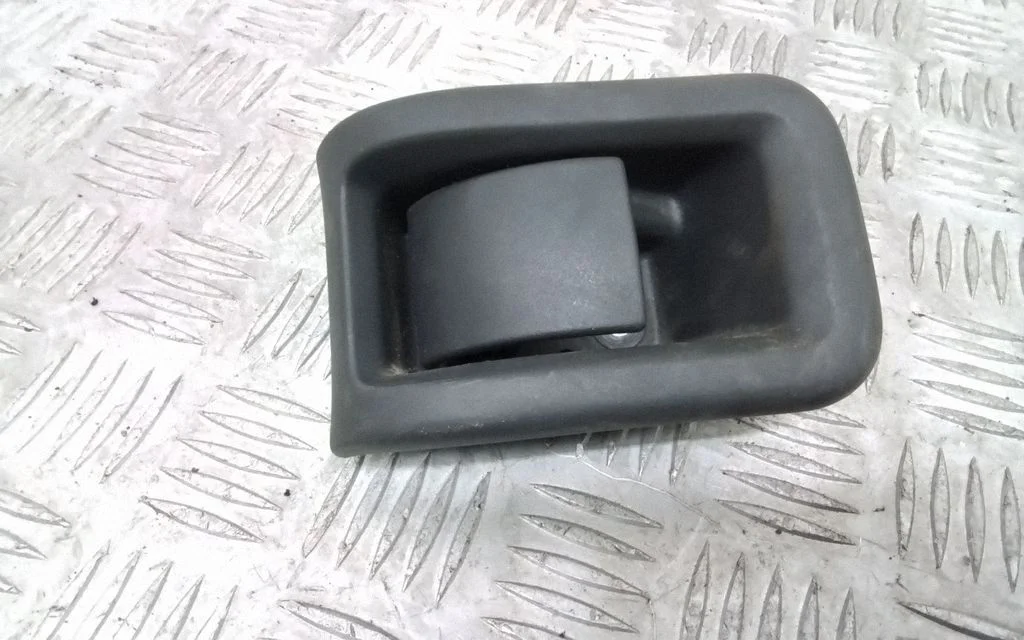 Rączka otwierania maski 30779851
