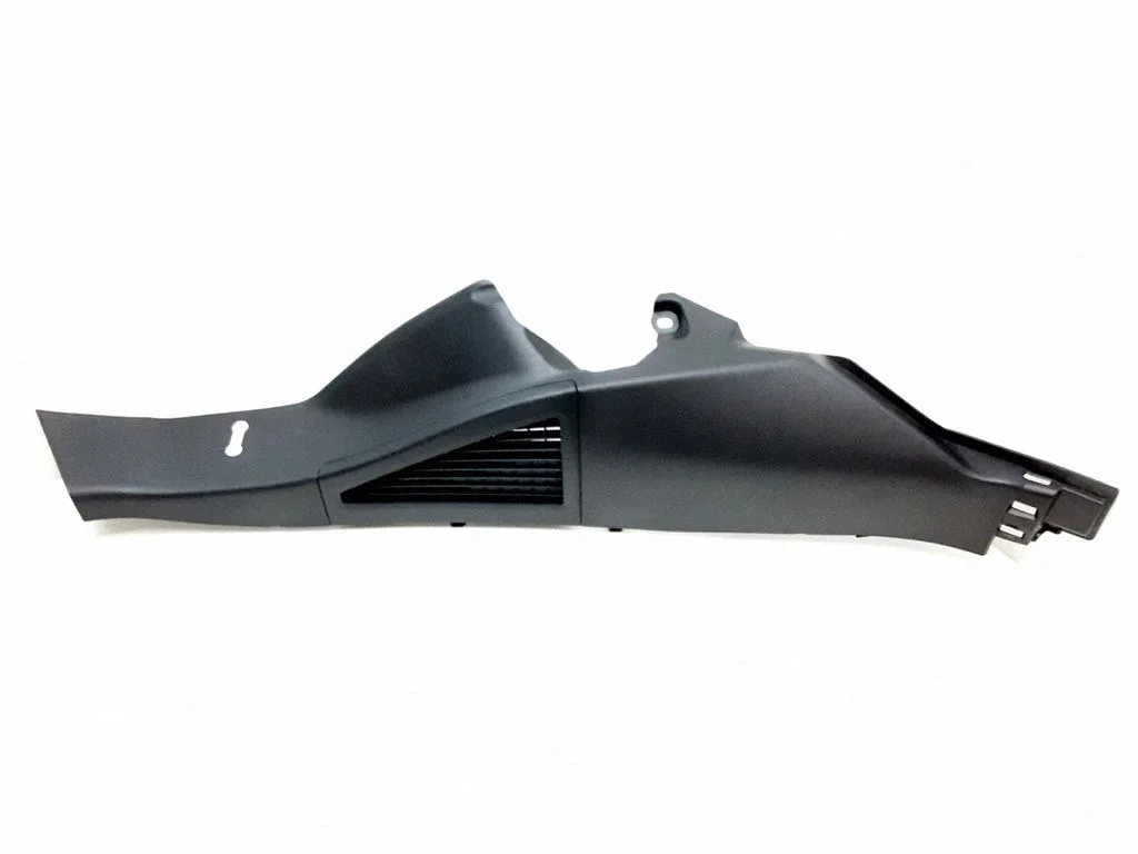Rear seat side bottom trim