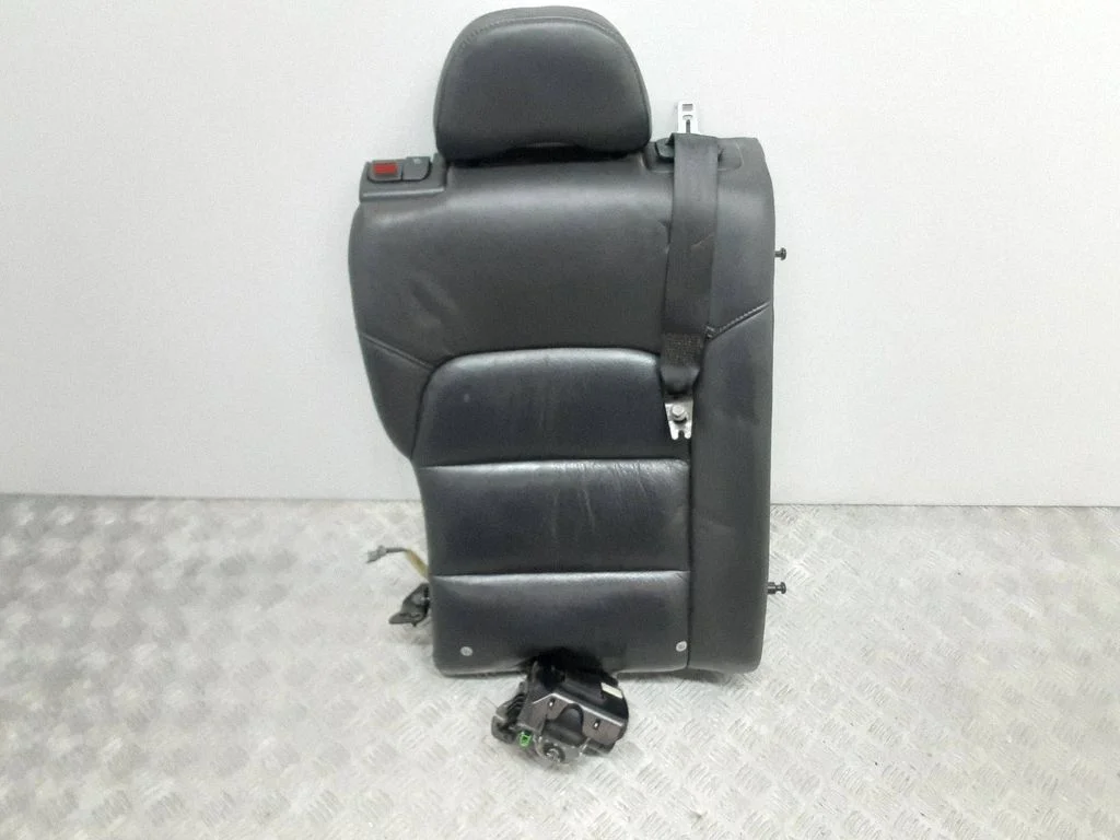 Tagaiste – Volvo V70 (2005-2008)
