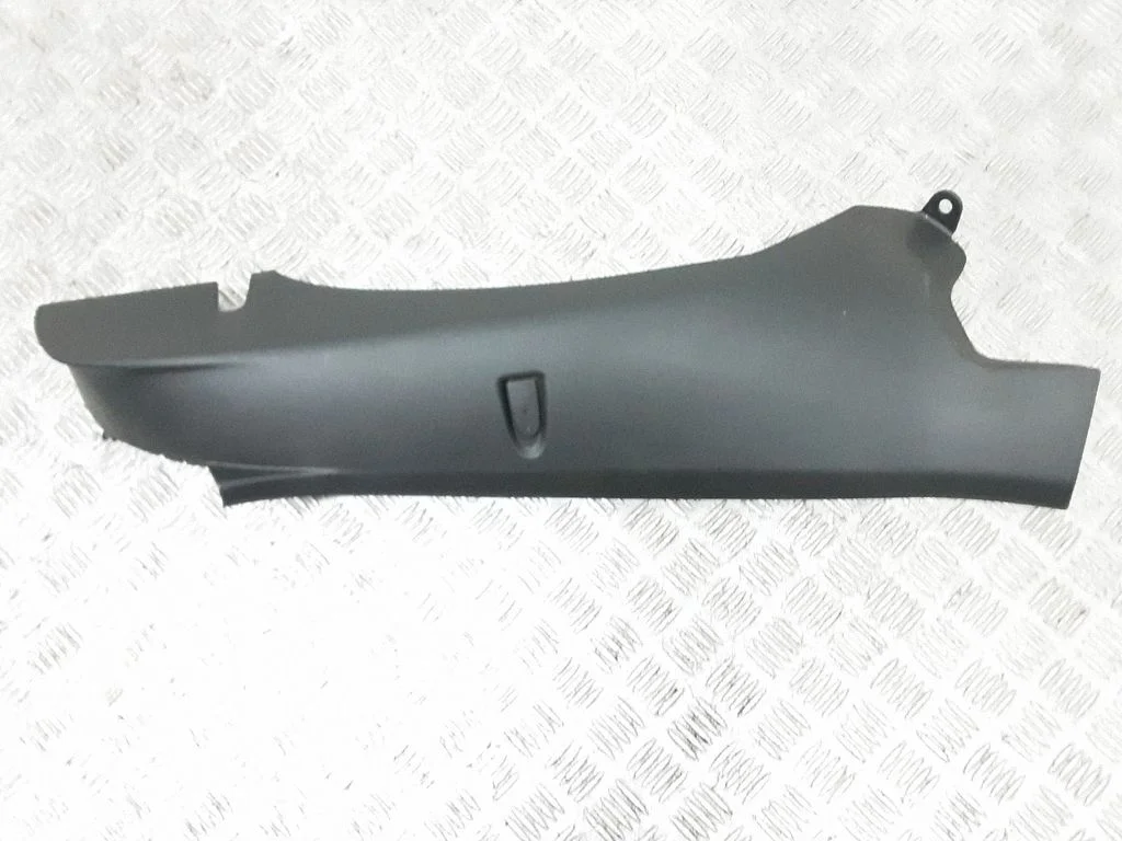 Rear seat side top trim – Seat Leon (5F) (2012-2019)