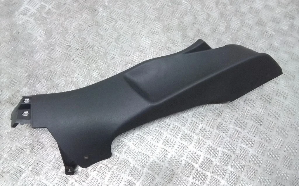 Rear seat side top trim – Volkswagen Jetta USA (2019-)