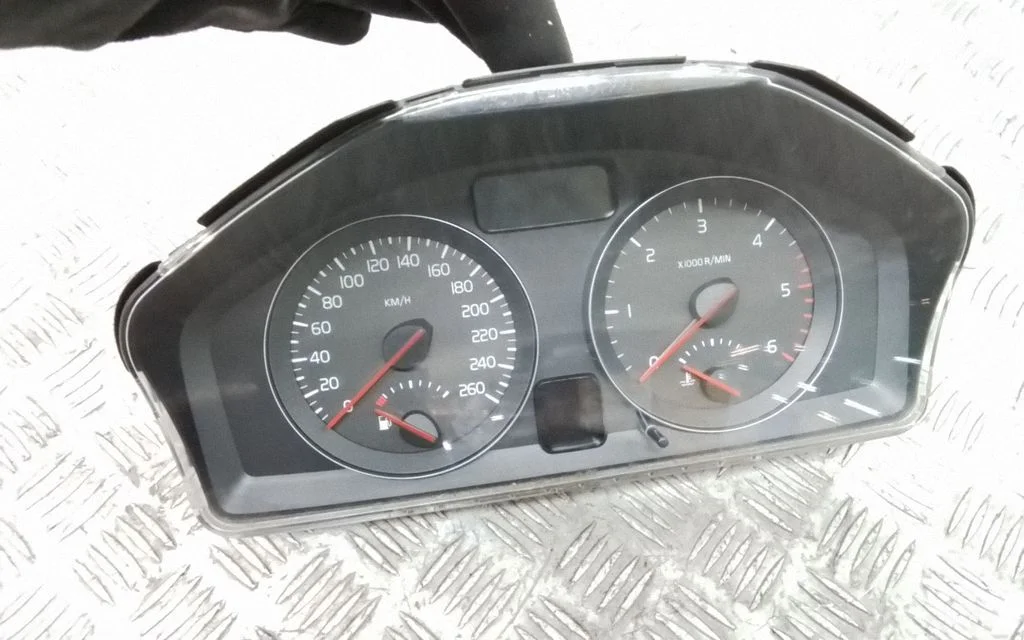 Speedometer (instrument cluster) 30765310