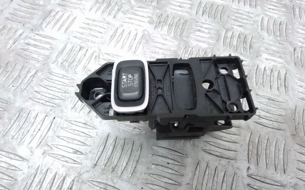 Engine start stop button switch – Volvo XC60 (2009-2013)