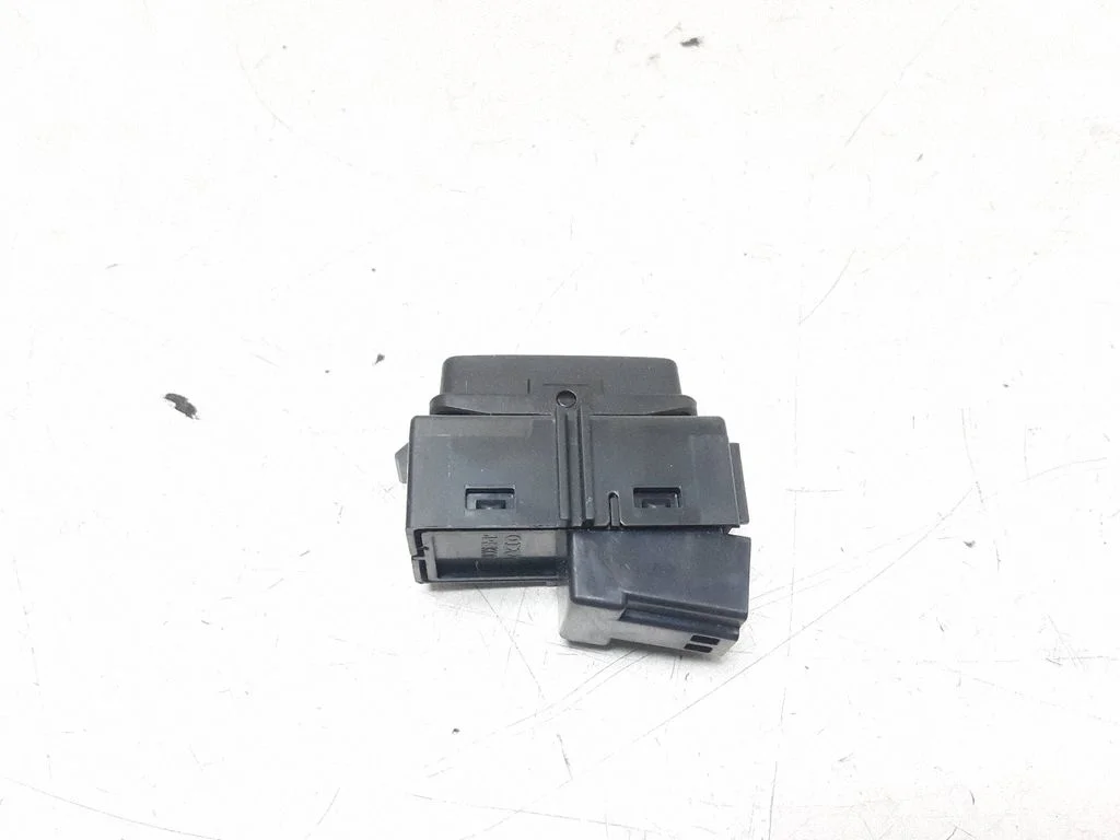 Central locking switch button – Volvo XC60 (2009-2013)