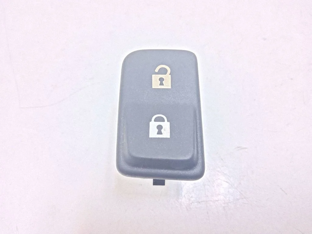 Central locking switch button – Volvo V50 (2004-2007)