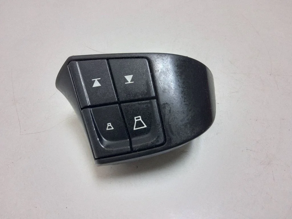 Multifunctional control switch/knob – Volvo S80 (2004-2006)