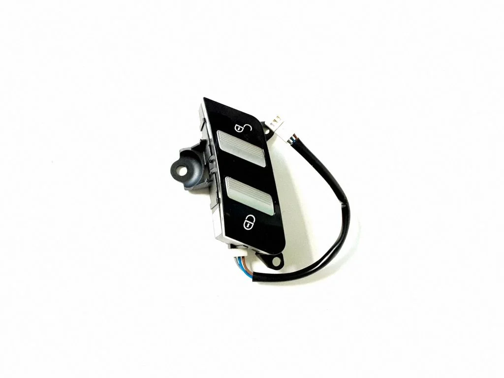 Central locking switch button – Mercedes-Benz S-Class W221 (2005-2013)