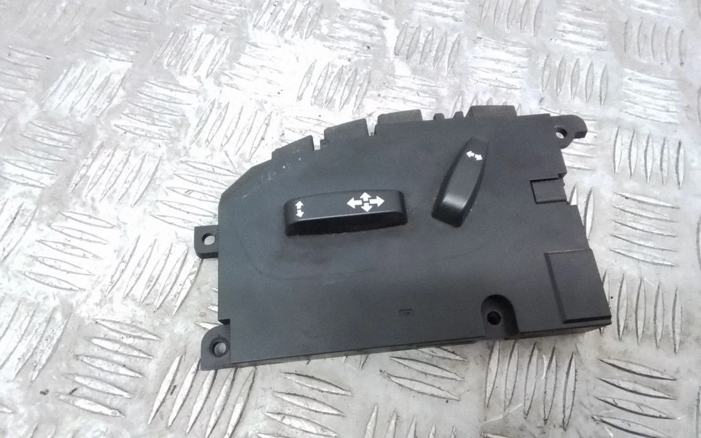 Przełącznik pamięci foteli – Volvo V70 (2008-2013)