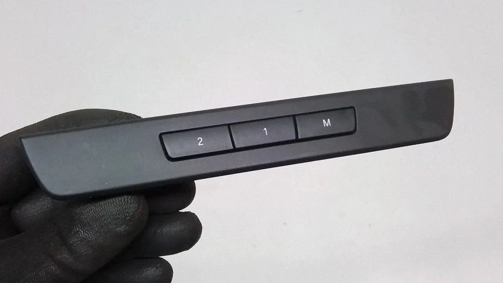 Seat memory switch – BMW 7 Series F01 F02 F03 F04 (2008-2016)