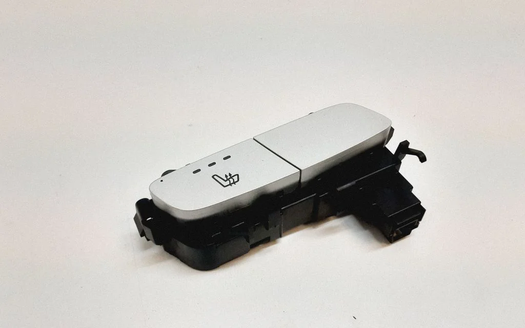Seat heating switch 2139057302