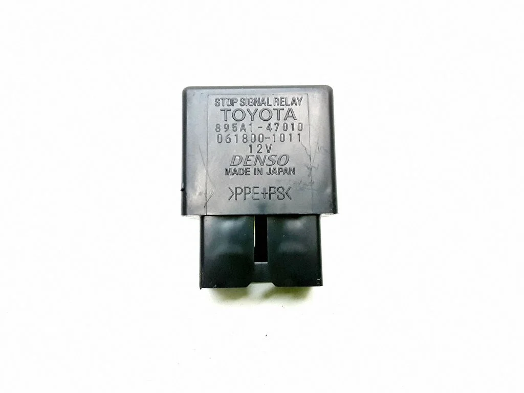 Rear light relay
