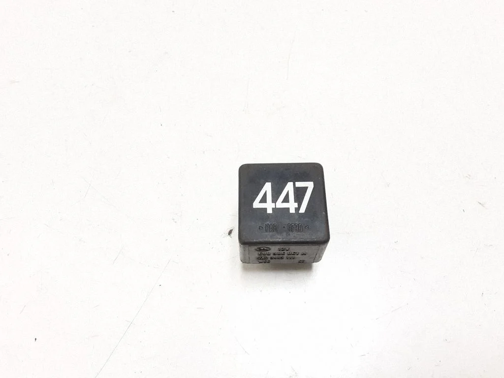 Other relay 6U0906061A