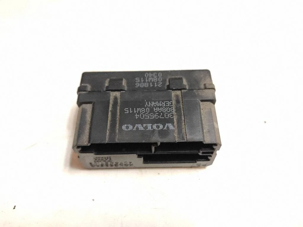 Seat heating relay – Volvo S80 (2007-2013)