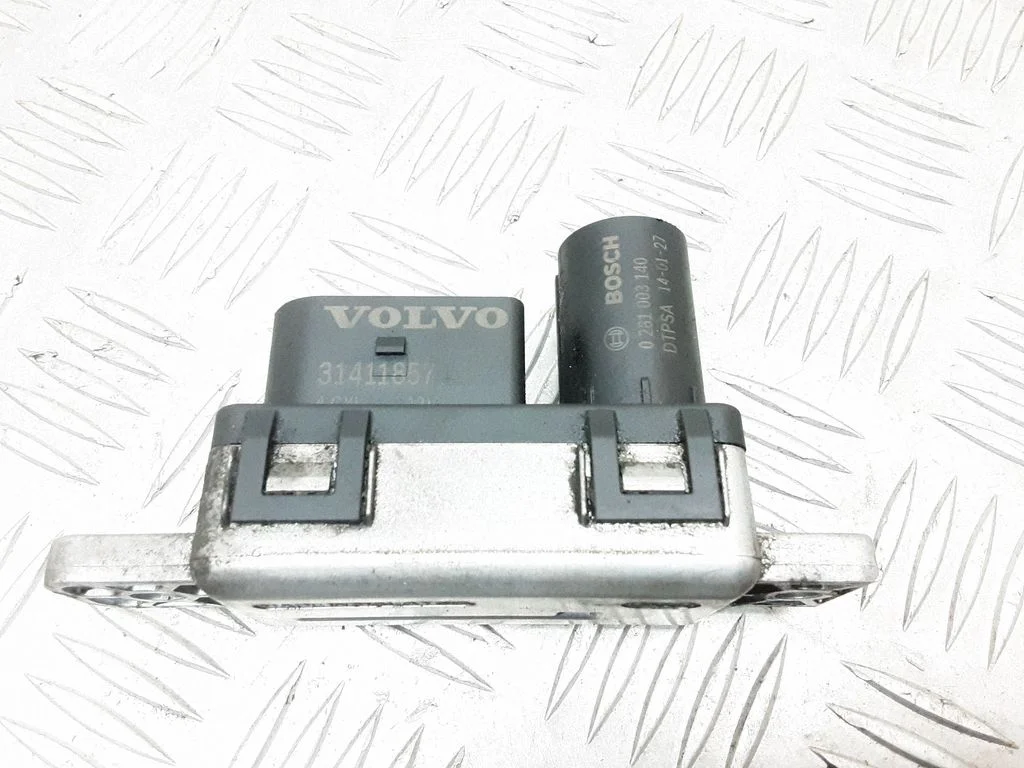 Glow plug pre-heat relay 31411857