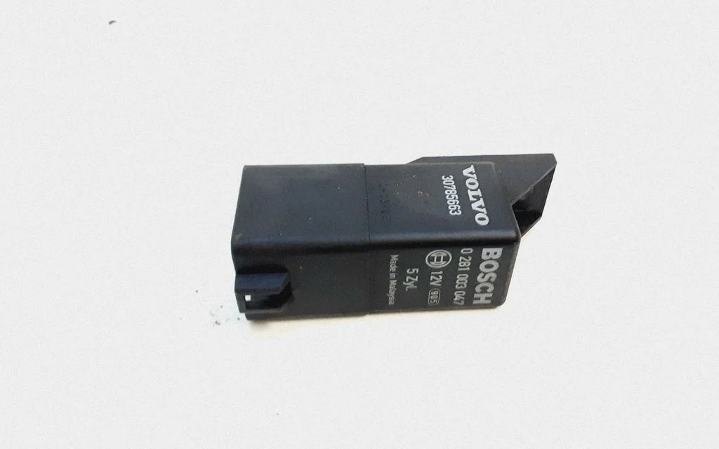 Glow plug pre-heat relay 30785663