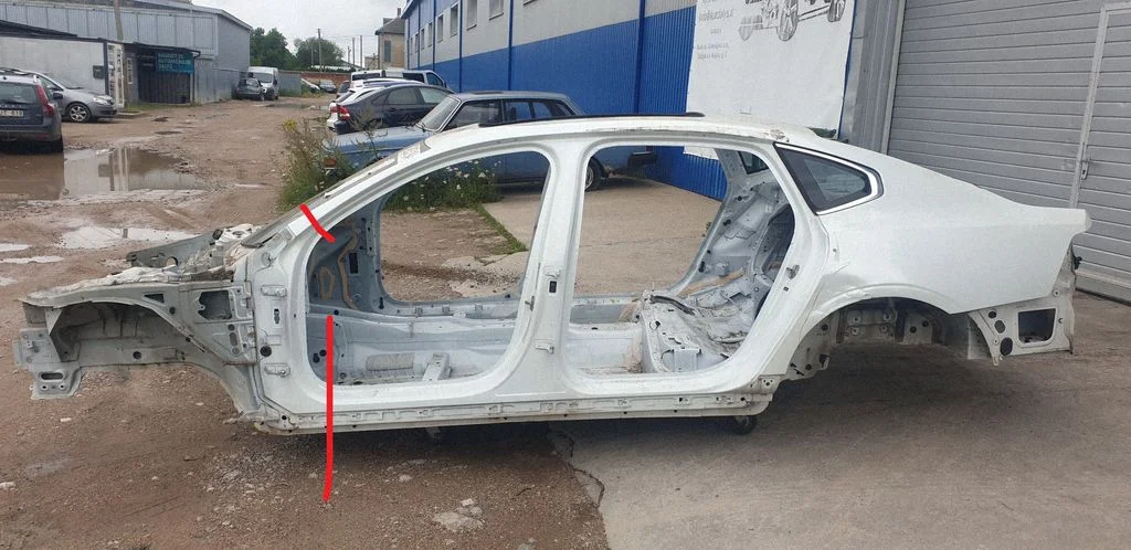 Esimene küljepaneel – Volvo S90, V90 (2016-)