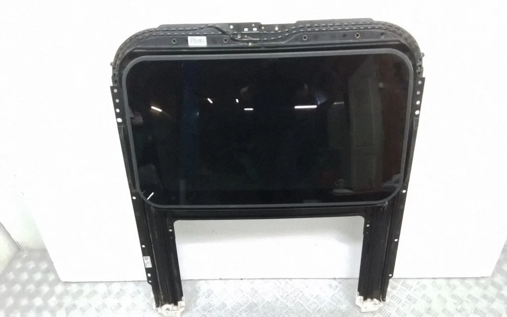 Katuseluugi komplekt 4G5877841G