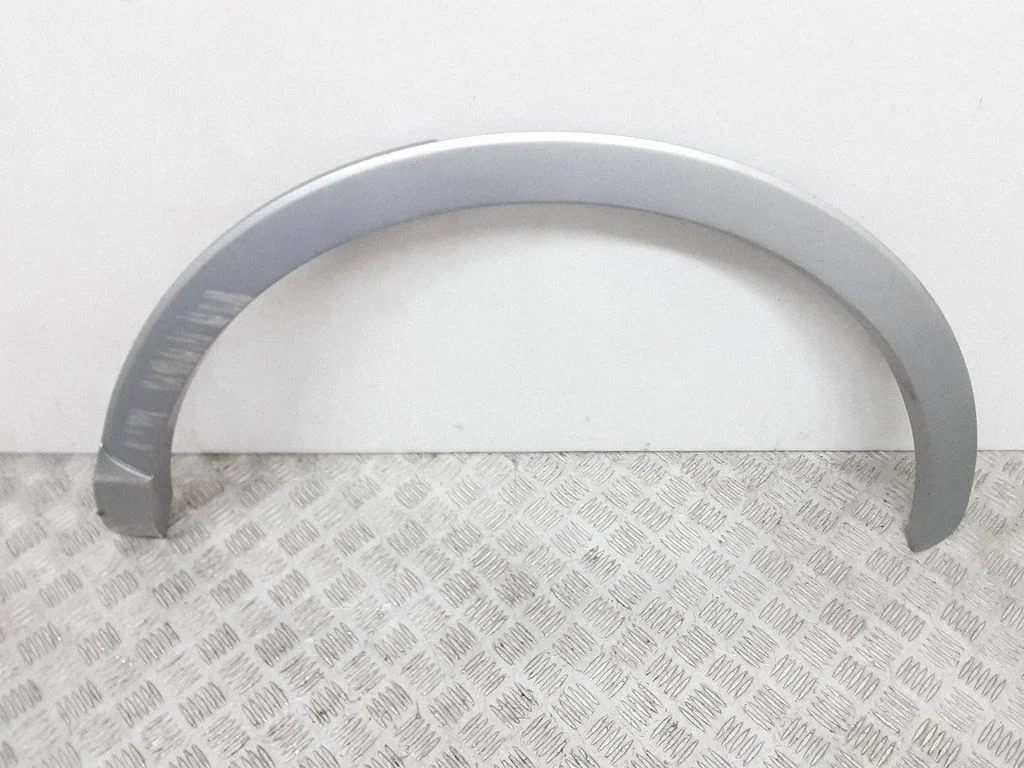 Rear arch trim 8U0853817B