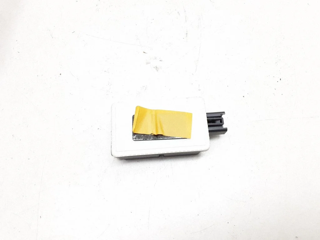 Door central lock control unit/module – Volvo XC70 (2005-2007)