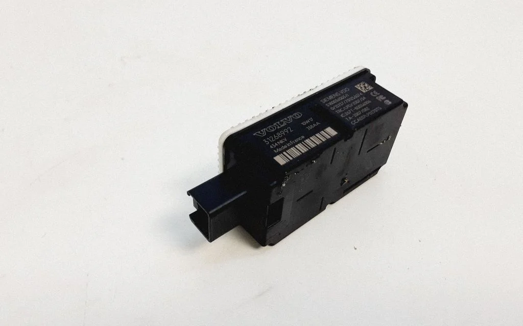 Door central lock control unit/module – Volvo XC60 (2009-2013)