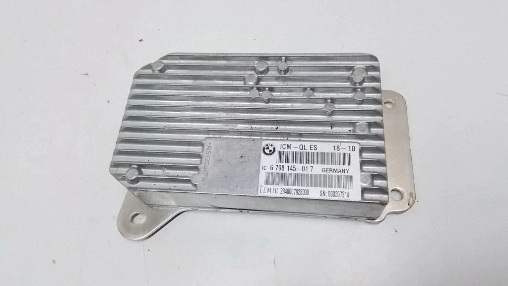 Suspension control unit/module – BMW 7 Series F01 F02 F03 F04 (2008-2016)