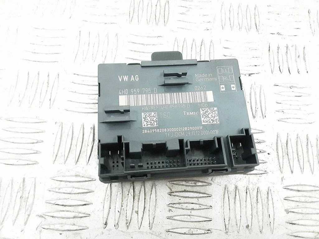 Door control unit/module – Audi A8 S8 D4 4H (2010-2016)