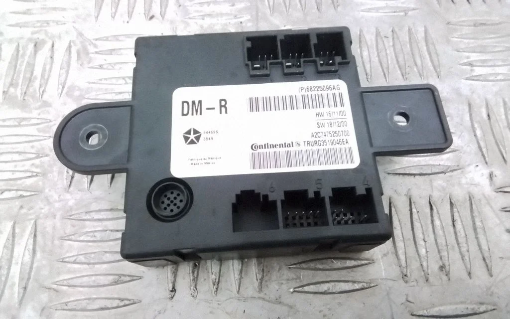 Door control unit/module 68225096AG