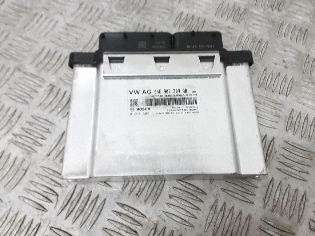 Engine control unit/module 04E907309AD