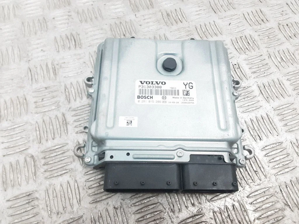 Engine control unit/module 31303388