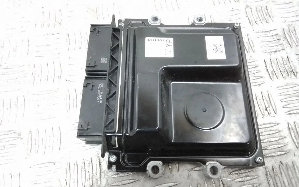 Engine control unit/module – Volvo S90, V90 (2016-)