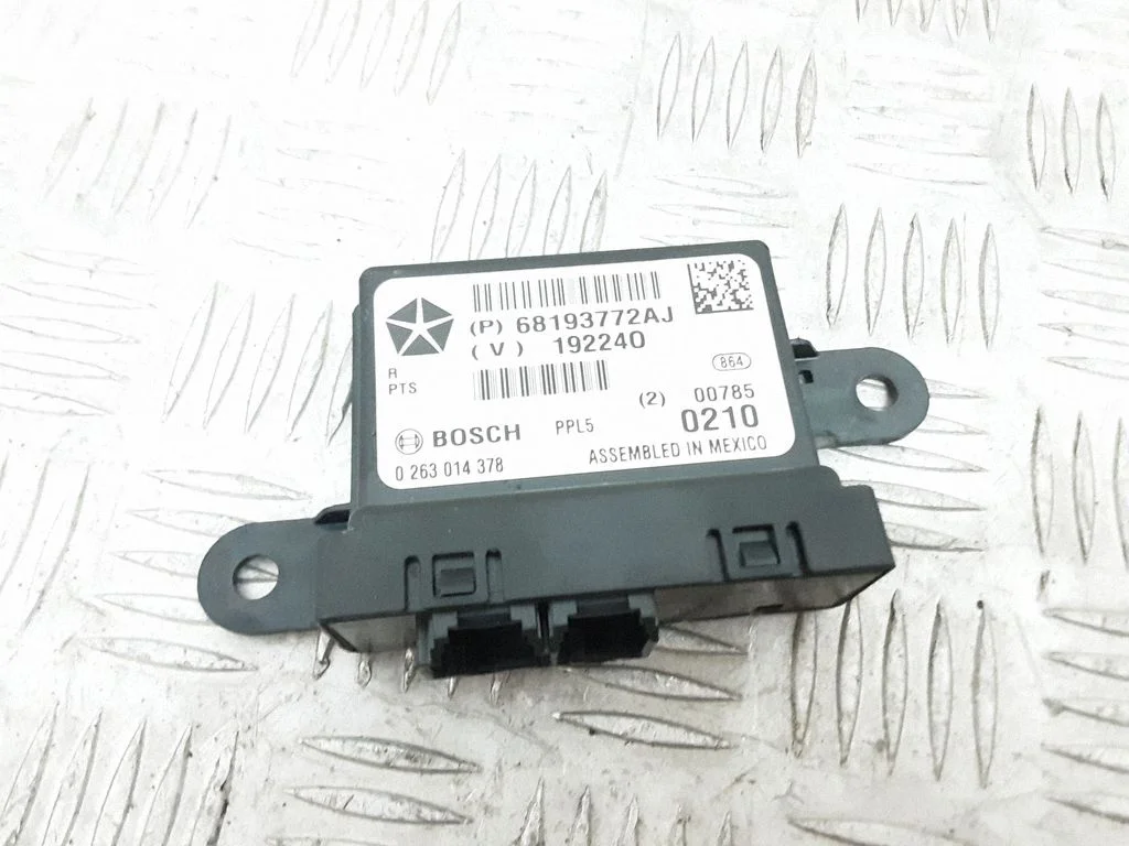 Parking PDC control unit/module – Chrysler Pacifica (2017-)